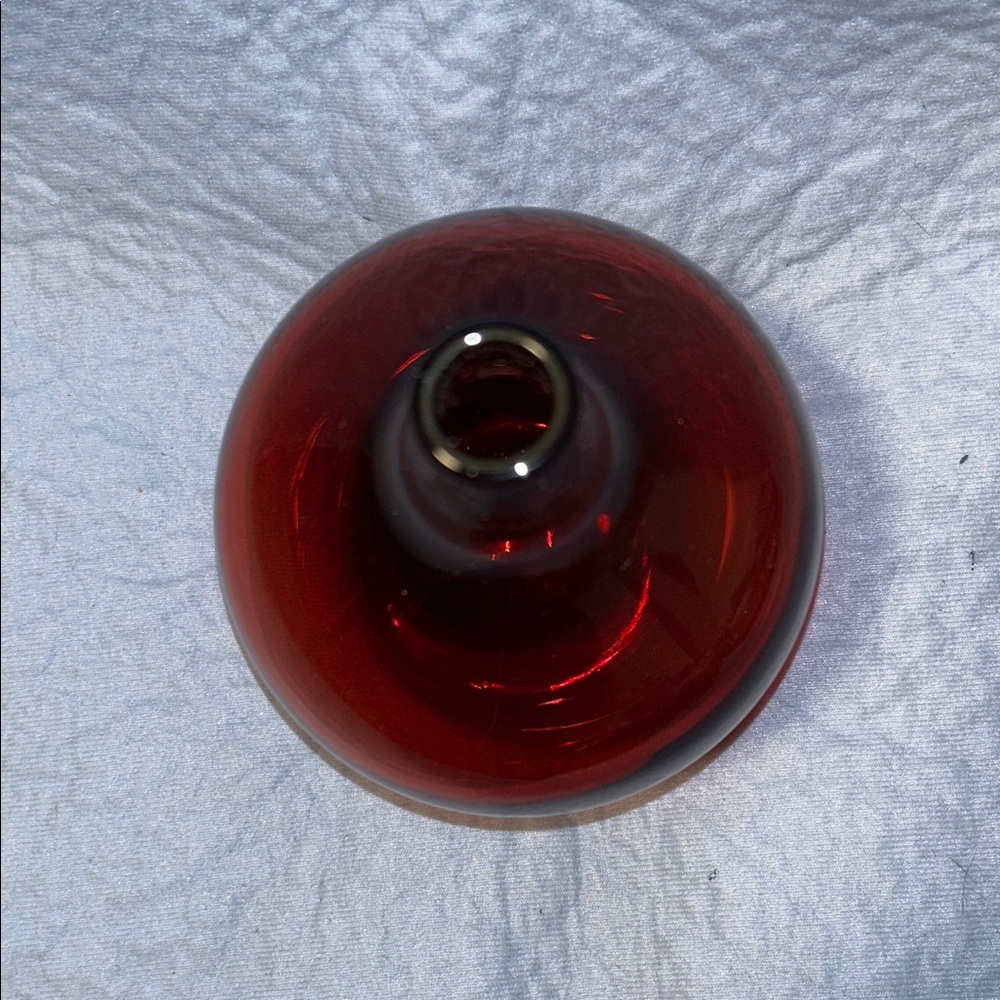 IKEA Salong ruby red glass vase, designed by Johanna Jelinek - Picture 5 of 11